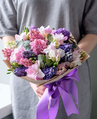 Бесплатная доставка цветов в Ясиноватой